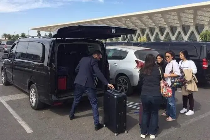 Private driver airport transfer in Marrakech